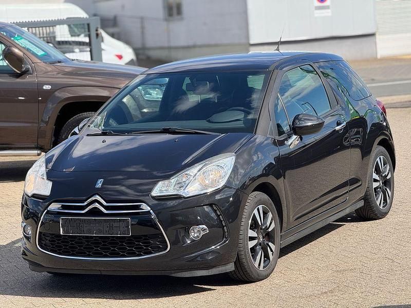 Schwarz Gebraucht 2011 Citroën DS3 So Chic Kleinwagen | 4.800 € (Guter Preis) - Bild 1/4