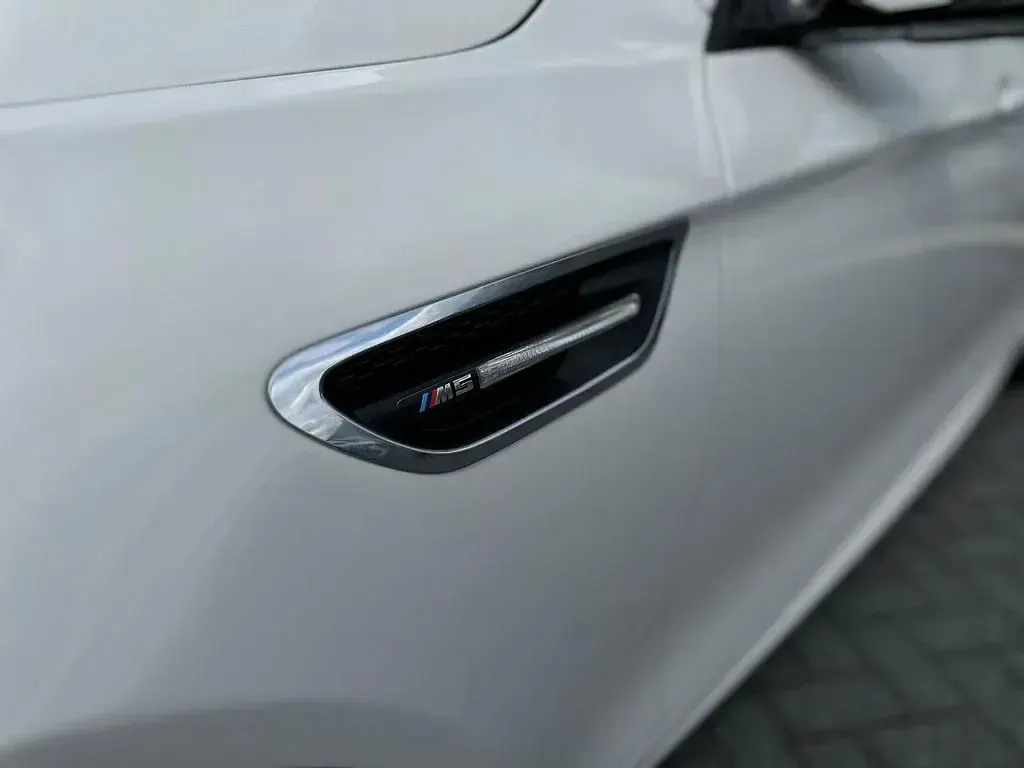Gebraucht BMW M5 Performance 562 PS (413 kW) 2015 Weiß Limousine