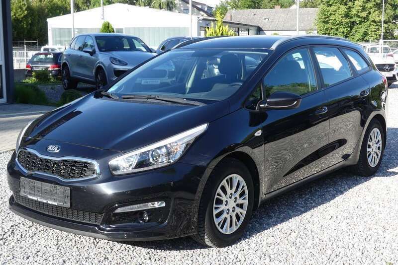 Schwarz Gebraucht 2018 Kia Ceed Sportswagon Edition 7 Kombi | 10.450 € (Fairer Preis) - Bild 1/4