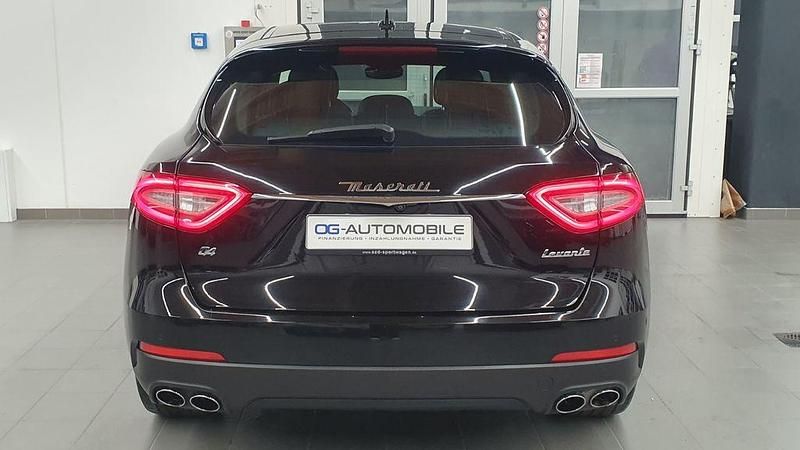 Gebraucht Maserati Levante 275 PS (202 kW) 2018 Schwarz SUV