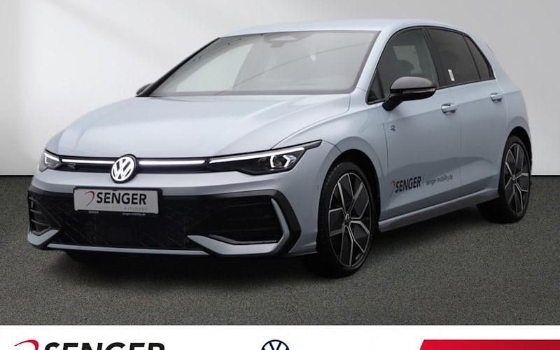 Blau Gebraucht 2025 VW Golf Style Limousine | 36.770 € - Bild 1/4