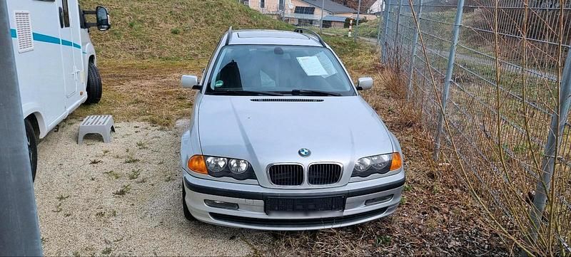Gebraucht BMW 318 118 PS (86 kW) 2001 Silber Kombi