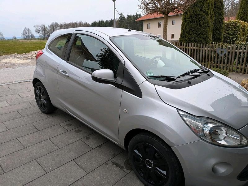 Gebraucht Ford Ka 69 PS (50 kW) 2009 Silber Kleinwagen
