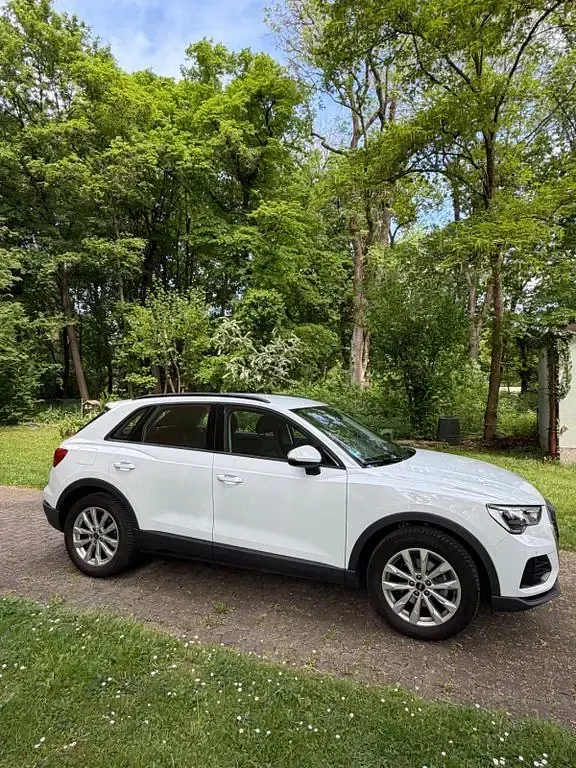 Occasion Audi Q3 Design 150 ch (110 kW) 2023 Blanc SUV