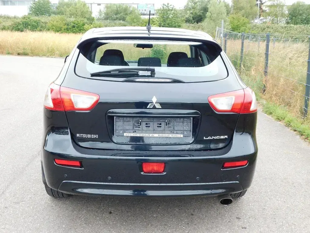 Gebraucht Mitsubishi Lancer Sportback Invite 143 PS (105 kW) 2009 Schwarz Limousine