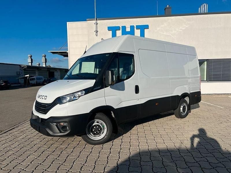 Neu Iveco Daily 156 PS (114 kW) 2025 Weiß Van / Kleinbus