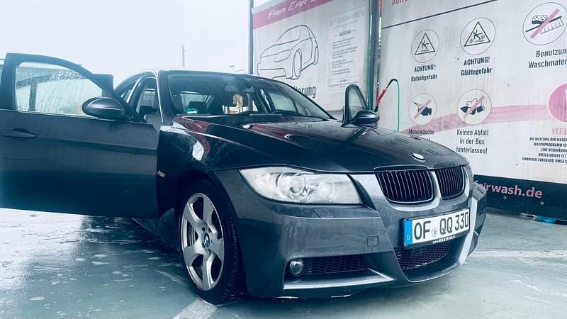 Grau Gebraucht 2007 BMW 330 Limousine | 6.500 € (Guter Preis) - Bild 1/4