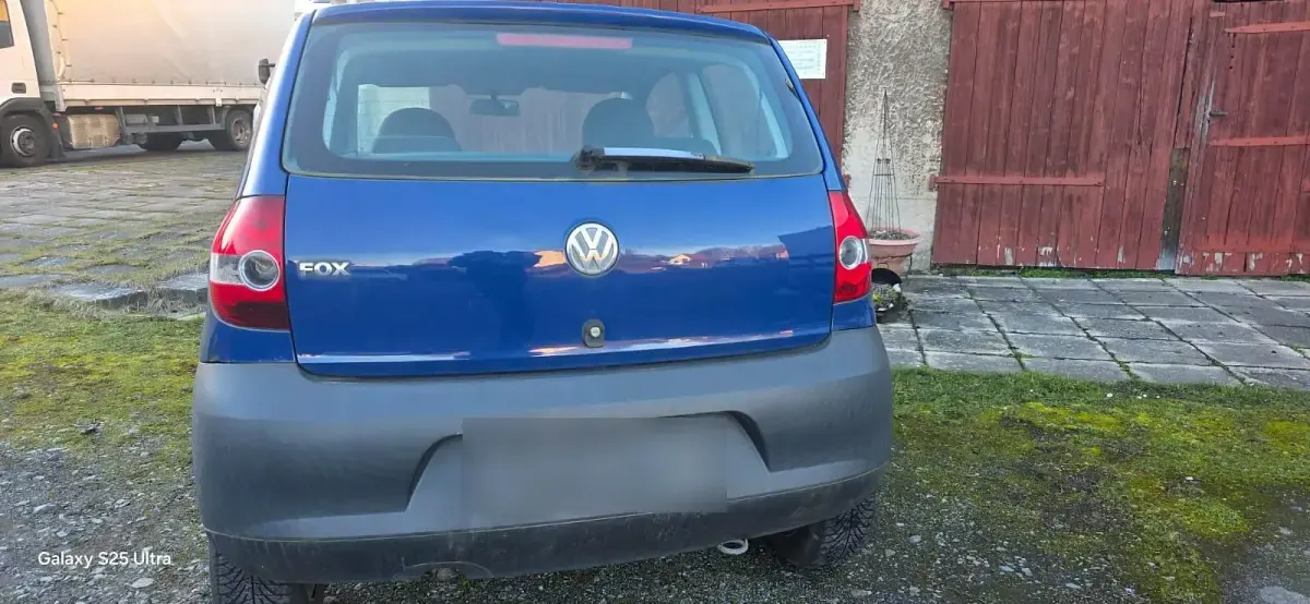 Second-hand VW Fox 58 CP (42 kW) 2006 Albastru Hatchback