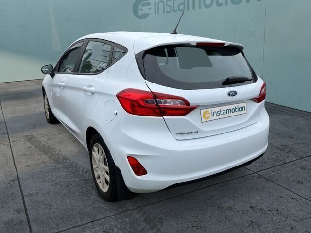 Weiß Gebraucht 2019 Ford Fiesta Trend Kleinwagen | 10.240 € (Fairer Preis) - Bild 1/2