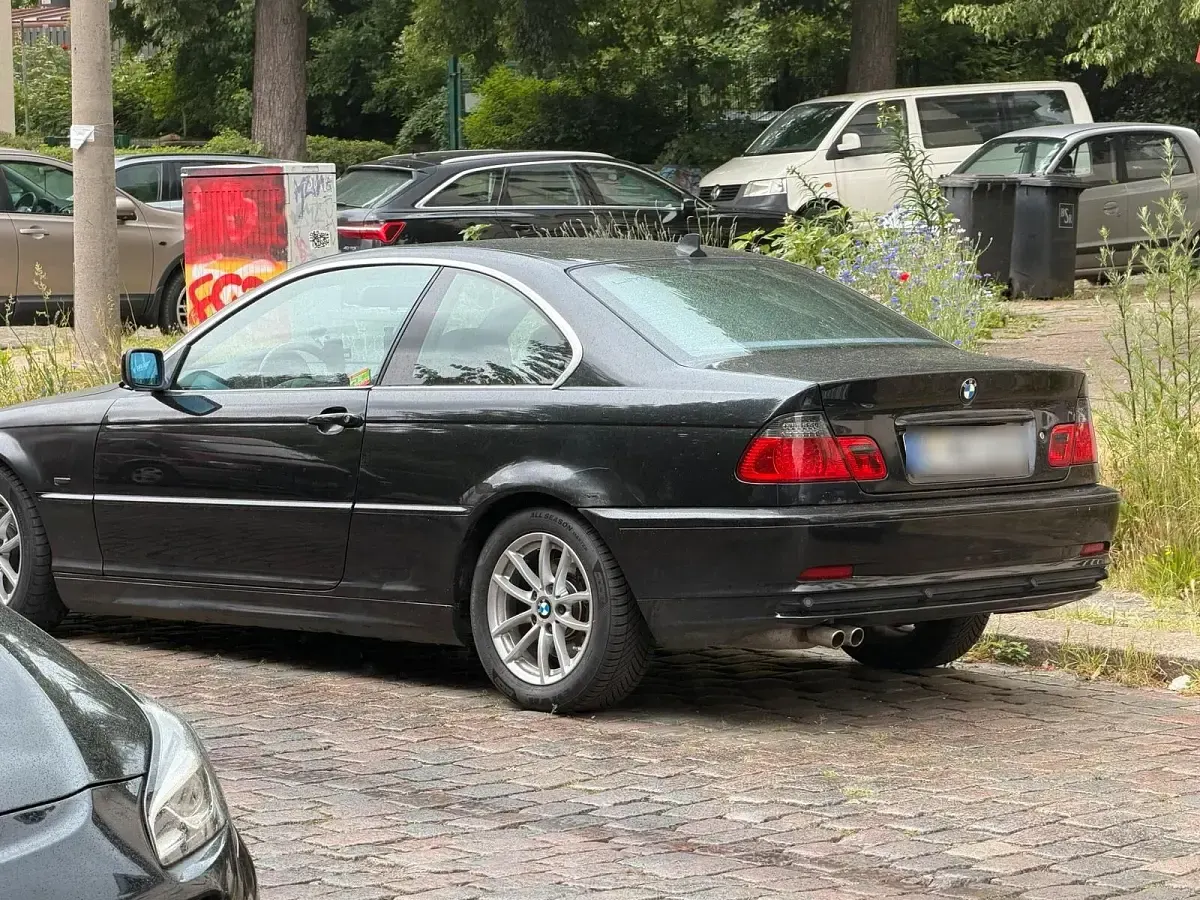 Gebraucht BMW 325 191 PS (140 kW) 2000 Schwarz Coupé