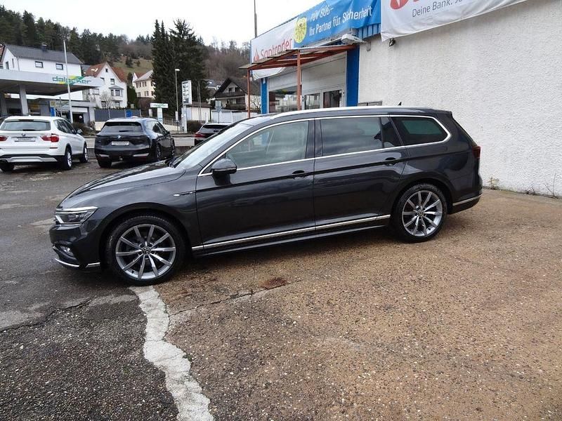 Gebraucht VW Passat R-line 200 PS (147 kW) 2021 Grau Limousine