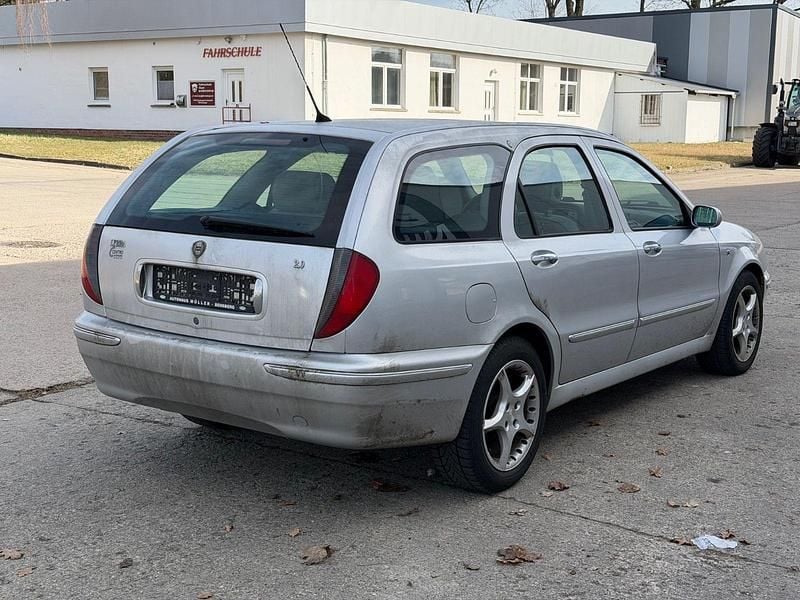 Gebraucht Lancia Lybra 150 PS (110 kW) 2002 Silber Limousine