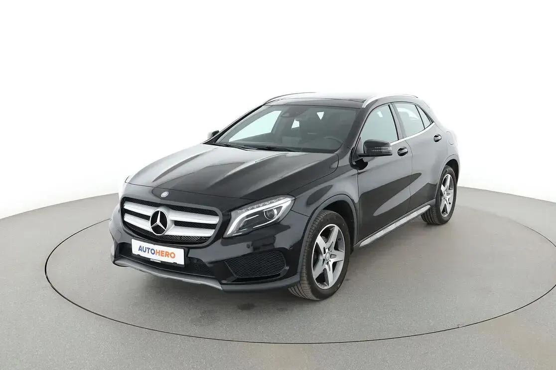 Gebraucht Mercedes GLA200 AMG line 136 PS (100 kW) 2017 SUV