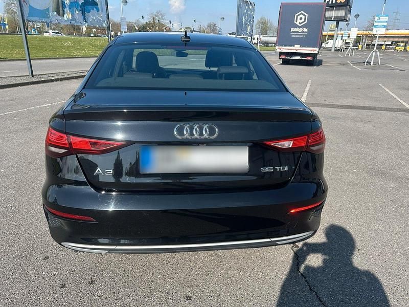 Second-hand Audi A3 Advanced 150 CP (110 kW) 2022 Negru Berlinǎ
