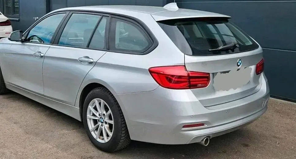 Gebraucht BMW 318 150 PS (110 kW) 2016 Silber Kombi