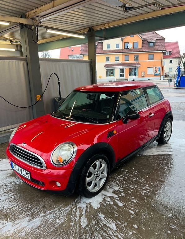 Gebraucht Mini ONE 75 PS (55 kW) 2009 Rot Kleinwagen