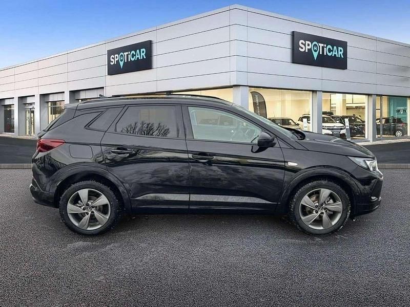Gebraucht Opel Grandland X 131 PS (96 kW) 2024 Lackierung schwarz perla nera SUV