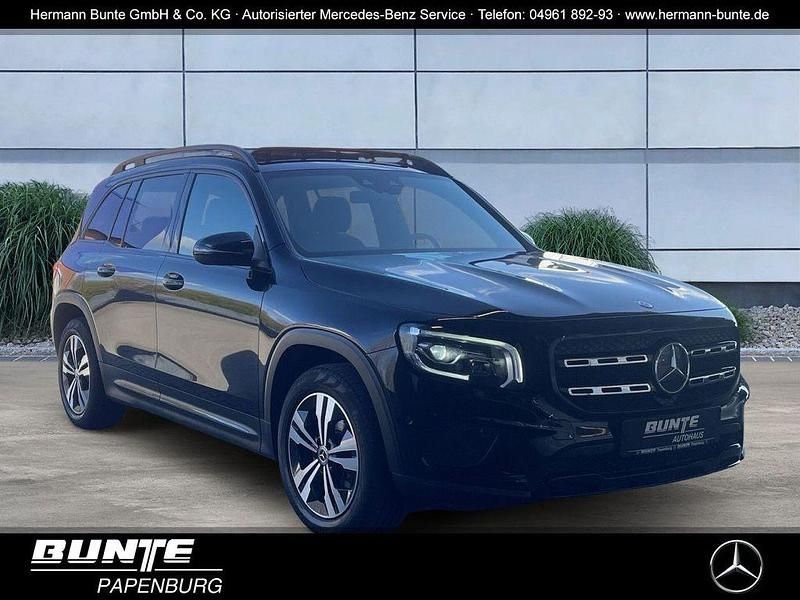 Gebraucht Mercedes GLB200 Progressive 150 PS (110 kW) 2020 Kosmosschwarz (schwarz) SUV