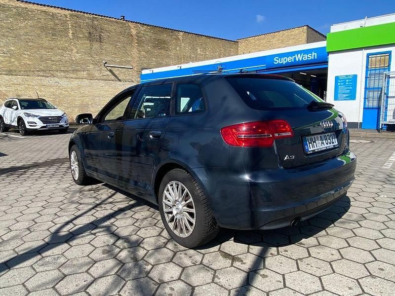 Gebraucht Audi A3 Ambition 140 PS (102 kW) 2011 Grau Kleinwagen