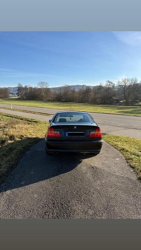 Gebraucht BMW 316 116 PS (85 kW) 2000 Schwarz Limousine