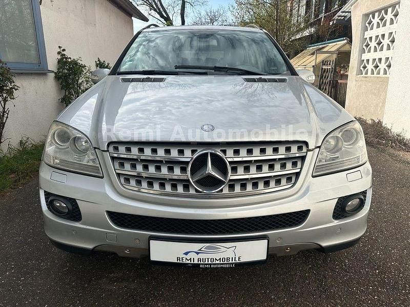 Gebraucht Mercedes ML320 224 PS (164 kW) 2006 Silber SUV