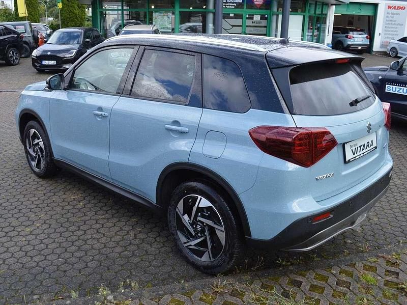 Neu Suzuki Vitara Comfort+ 110 PS (80 kW) 2026 Ice grayish / black SUV