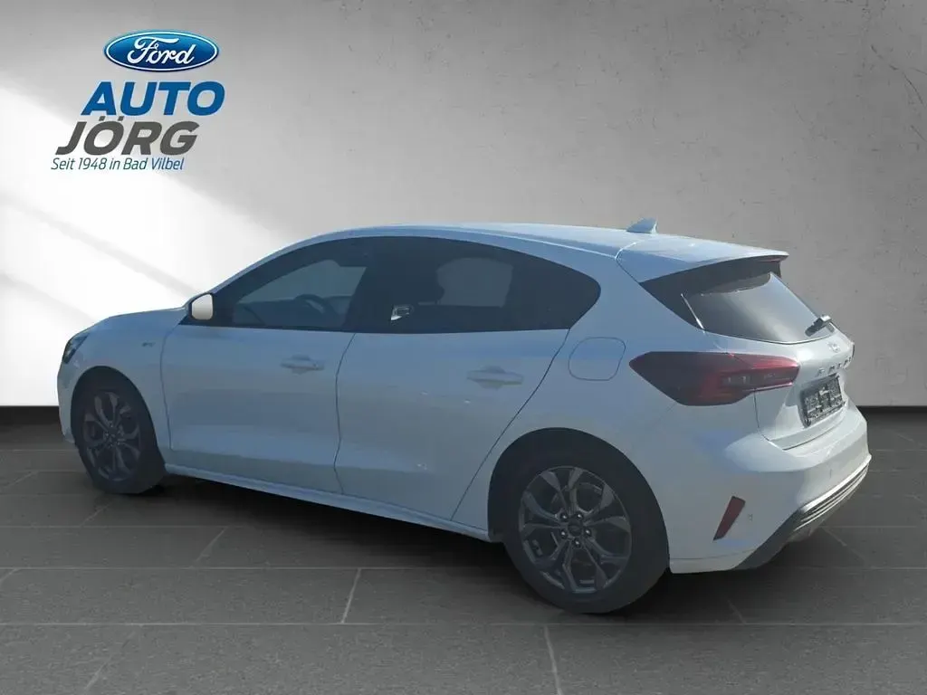 Brugt Ford Focus ST-Line 125 HK (91 kW) 2023 Hvid Sedan