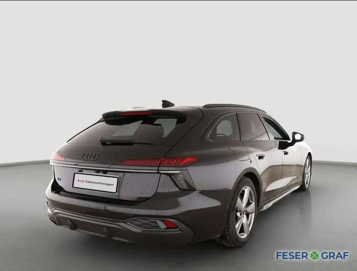 Gebraucht Audi A6 S-Line 204 PS (150 kW) 2025 Mythosschwarz metallic Kombi