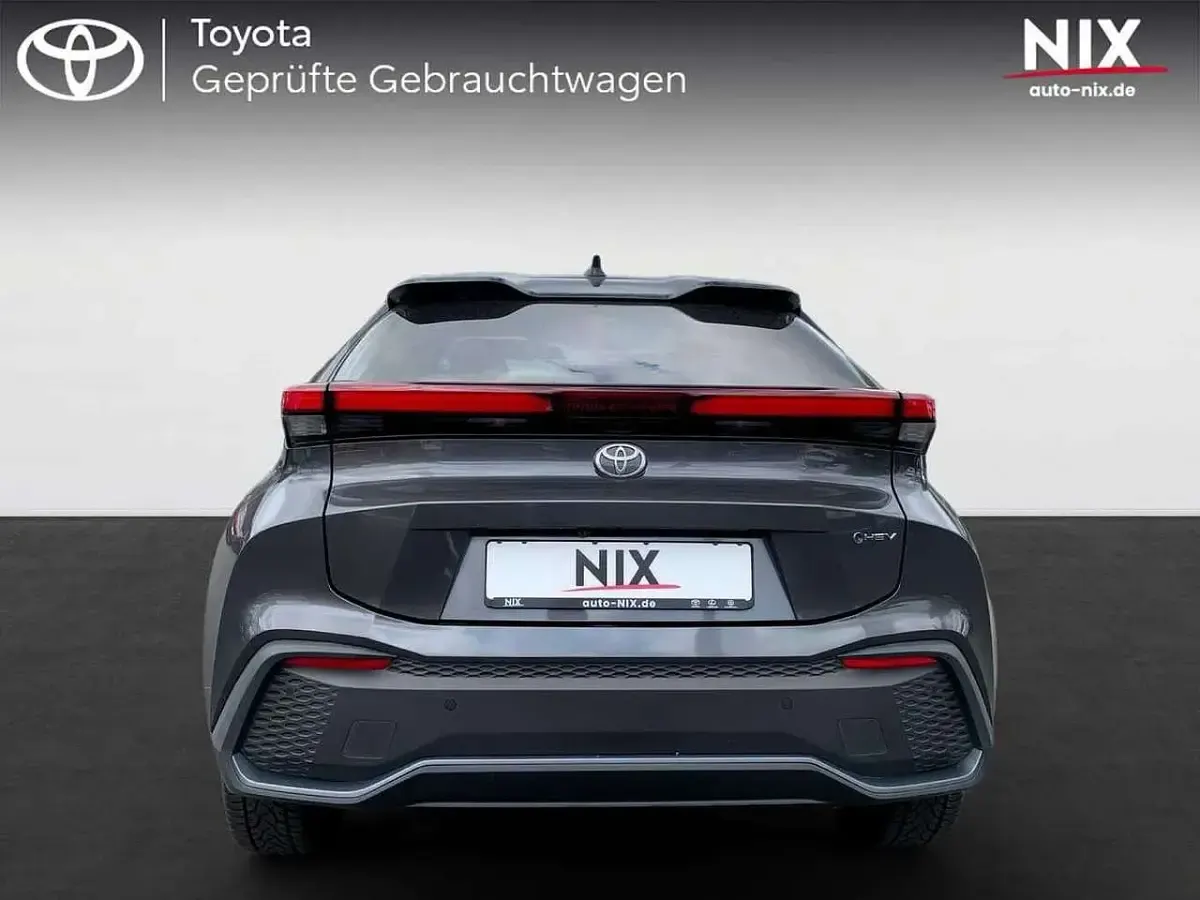 Gebraucht Toyota C-HR 140 PS (102 kW) 2025 Grau SUV