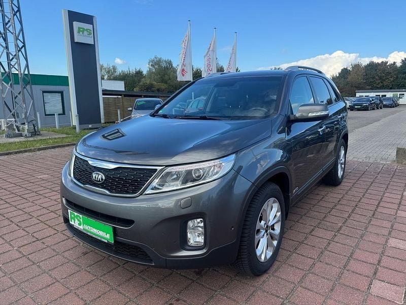 Grau Gebraucht 2014 Kia Sorento Spirit SUV | 8.900 € (Guter Preis) - Bild 1/4