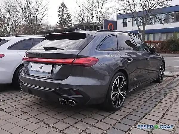 Neu Audi S5 Ambiente 367 PS (269 kW) 2025 Daytonagrau perleffekt Kombi