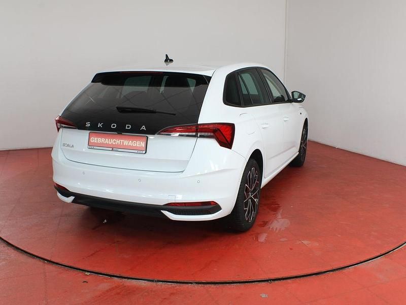 Gebraucht Skoda Scala Selection 150 PS (110 kW) 2025 Moonweiß perleffekt (metallic) Kleinwagen
