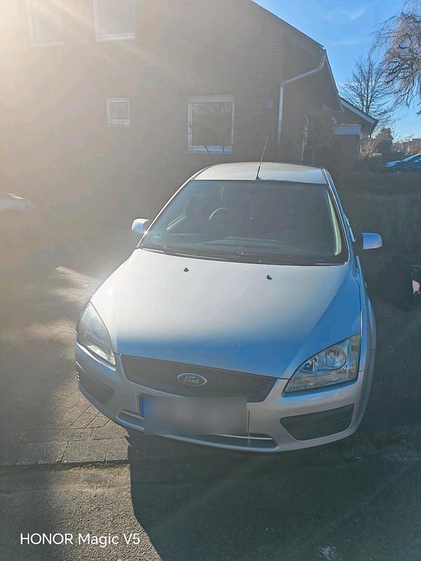 Gebraucht Ford Focus 101 PS (74 kW) 2006 Silber Kombi