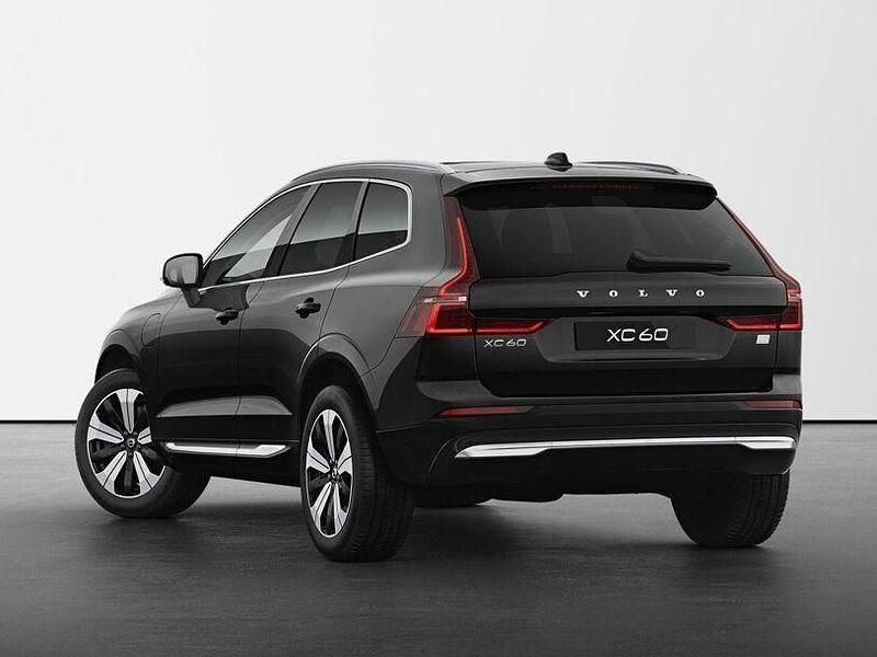 Gebraucht Volvo XC60 Core 398 PS (292 kW) 2022 Black stone SUV