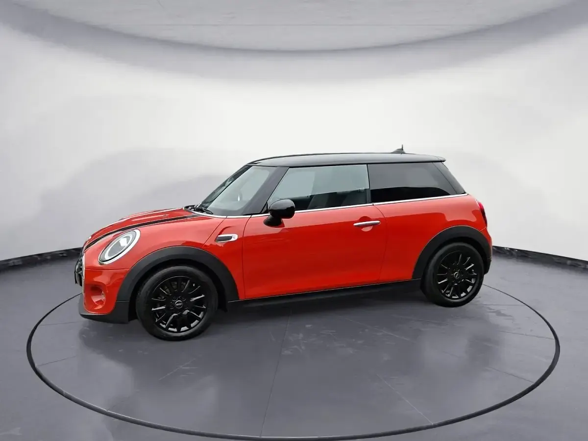 Gebraucht Mini Cooper 136 PS (100 kW) 2018 Orange Kleinwagen