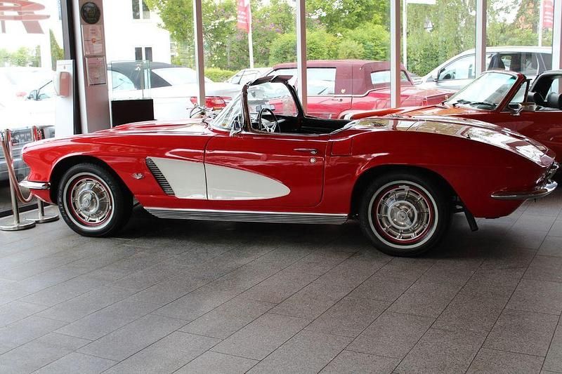 Rot Gebraucht 1962 Corvette C1 Cabrio | 88.800 € - Bild 1/4