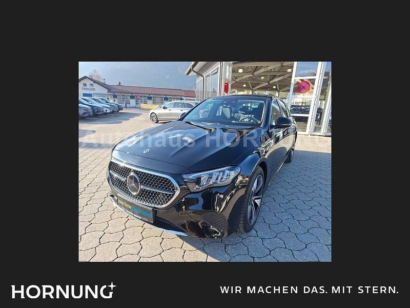 Gebraucht Mercedes E300 Avantgarde 313 PS (230 kW) 2025 Metalliclack obsidianschwarz Kombi