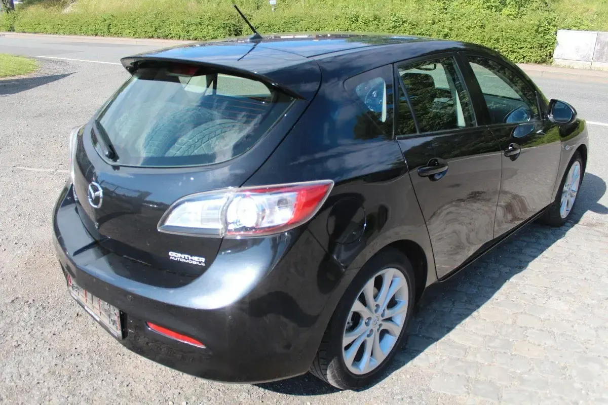 Gebraucht Mazda 3 Active Plus 105 PS (77 kW) 2011 Schwarz Limousine