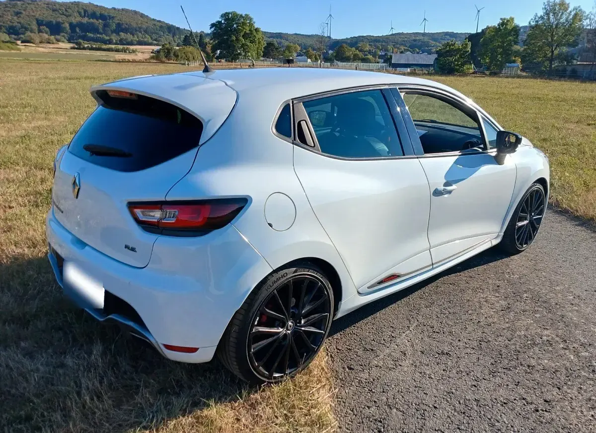 Gebraucht Renault Clio IV Trophy 220 PS (161 kW) 2017 Weiß Kleinwagen