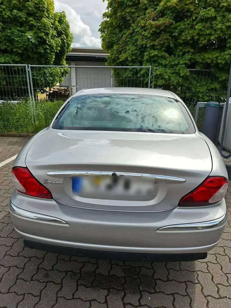 Gebraucht Jaguar X-type 156 PS (114 kW) 2003 Silber Limousine