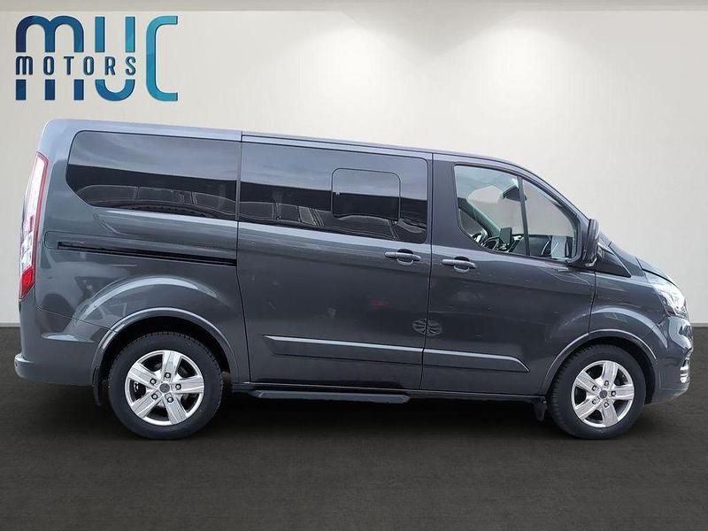 Gebraucht Ford Tourneo Titanium 170 PS (125 kW) 2019 Grau Van / Kleinbus