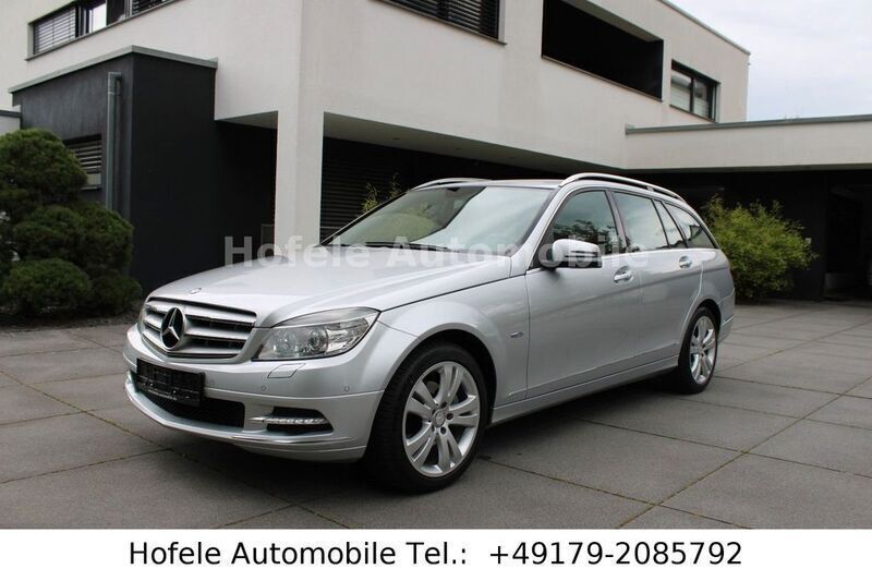 Silber Gebraucht 2010 Mercedes C250 Limousine | 10.950 € (Fairer Preis) - Bild 1/4