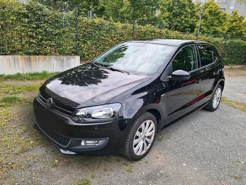 Schwarz Gebraucht 2013 VW Polo Life Kleinwagen | 6.850 € (Guter Preis) - Bild 1/4