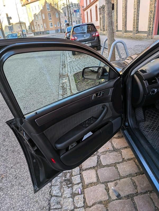 Gebraucht Audi A6 180 PS (132 kW) 2004 Schwarz Kombi