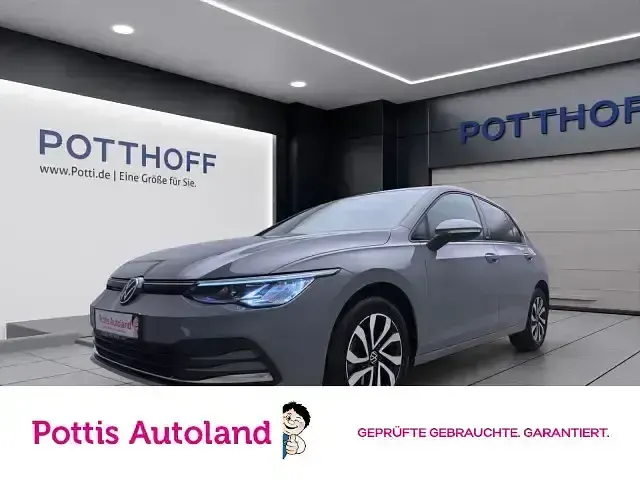 Gebraucht VW Golf VIII Active 110 PS (80 kW) 2022 Limousine