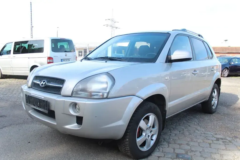 Gebraucht Hyundai Tucson GLS 141 PS (103 kW) 2006 Silber SUV