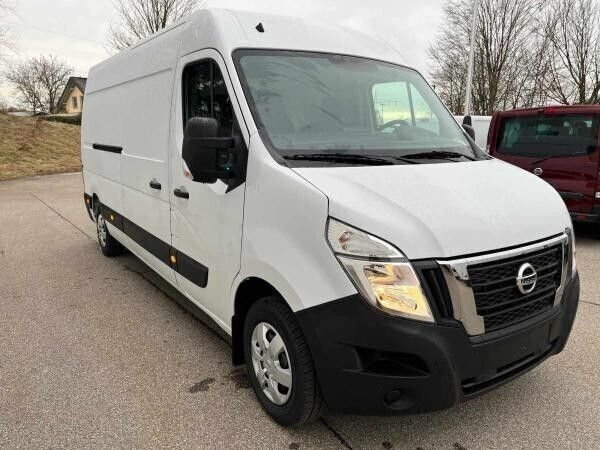 Gebraucht Nissan Interstar 179 PS (131 kW) 2024 Weiß (mineral white) Van