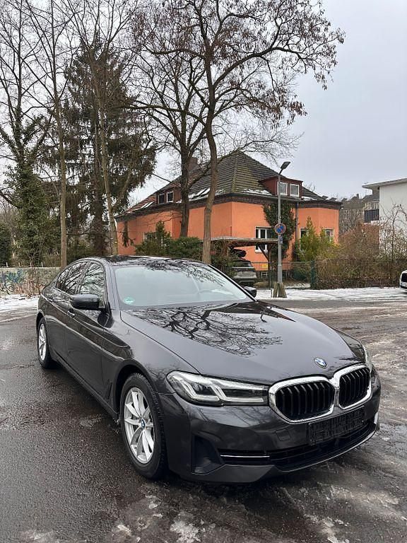 Gebraucht BMW 530 Shadowline 286 PS (210 kW) 2021 Grau Limousine