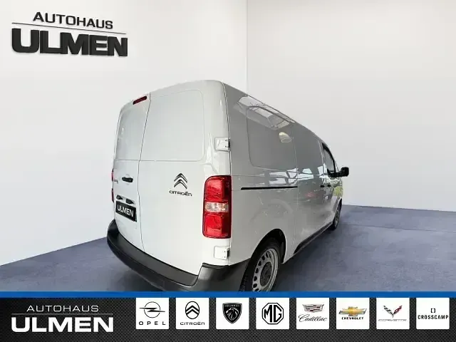Używany Citroën Jumpy 120 KM (88 kW) 2022 Biały Minivan