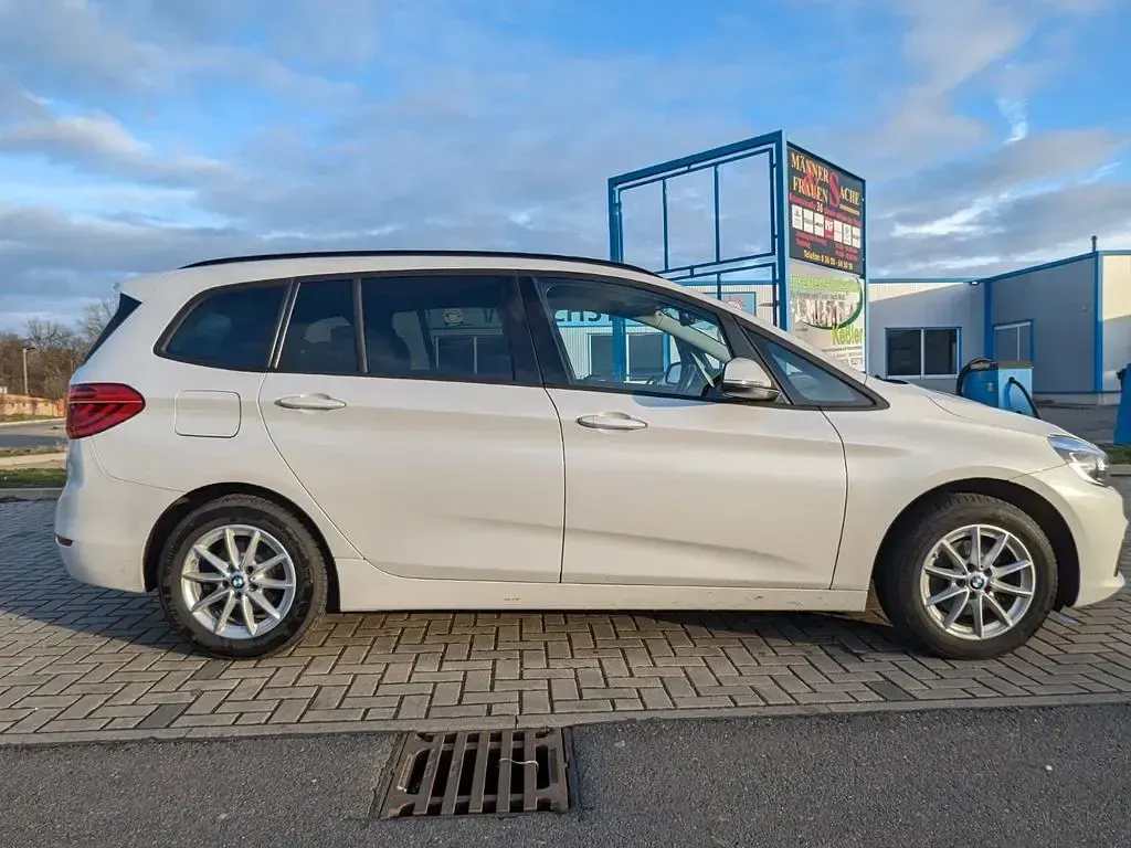 Gebraucht BMW 216 Gran Tourer Advantage 116 PS (85 kW) 2017 Weiß Van / Kleinbus